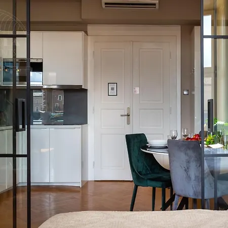 Apartment Feniks Fragola Main Square *