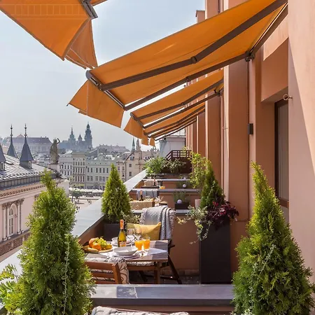 Feniks Main Square By Fragola Collection Apartment