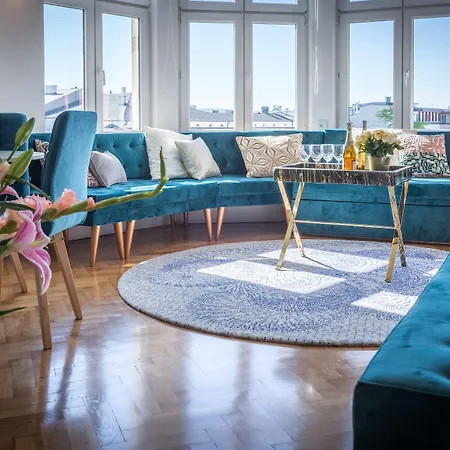 Apartman Feniks Main Square By Fragola Collection