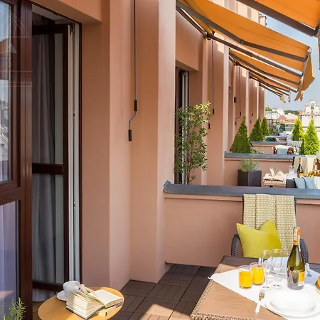 Appartement Feniks Main Square By Fragola Collection