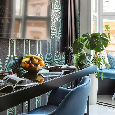 Feniks Main Square By Fragola Collection דירה *